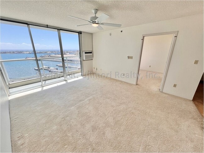 Building Photo - king215 Unit 1