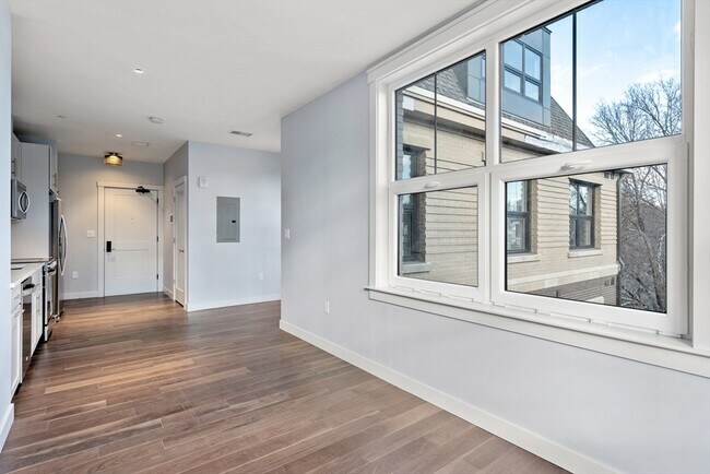 Photo - 136 Babcock St Unit 404