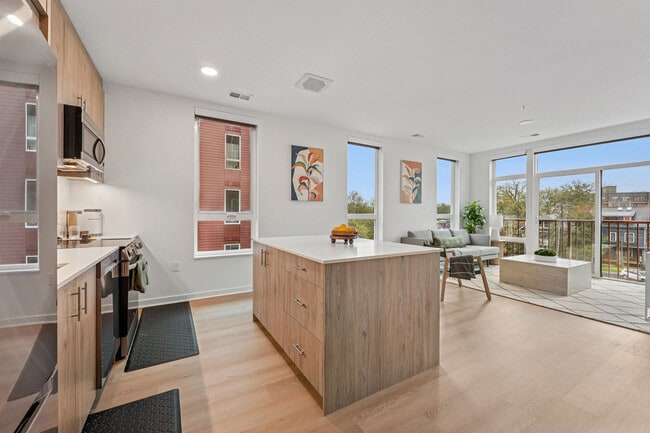 The Glade on Laurel apartments — community photo