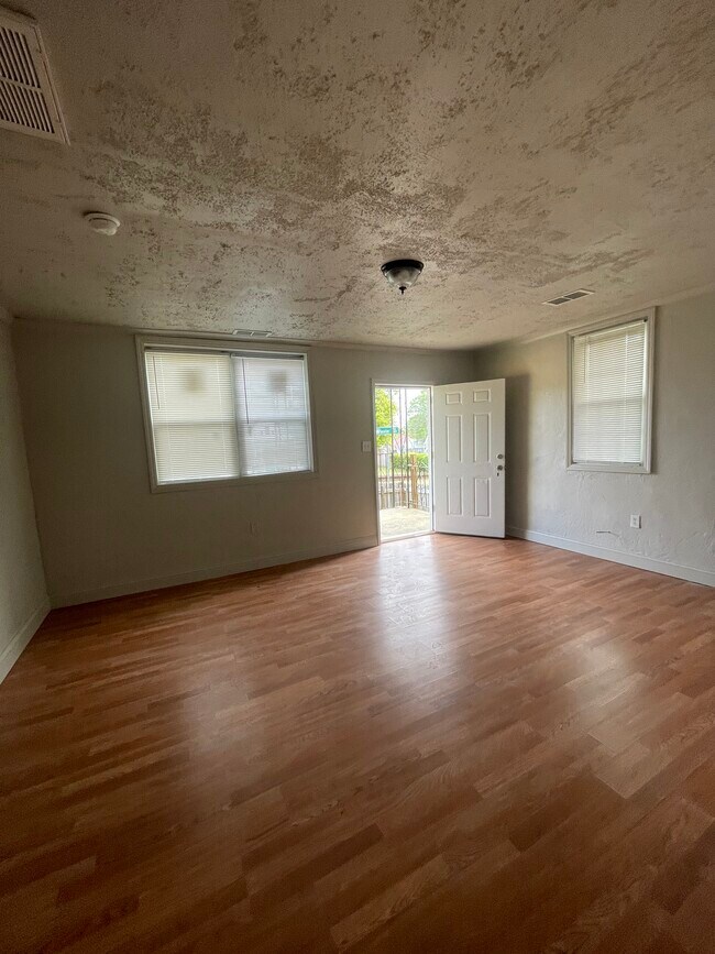 Photo - 2564 Wheeler Rd