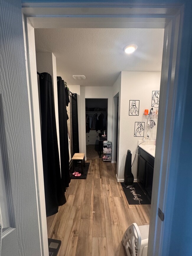 Photo - 642 Wyatt Wy