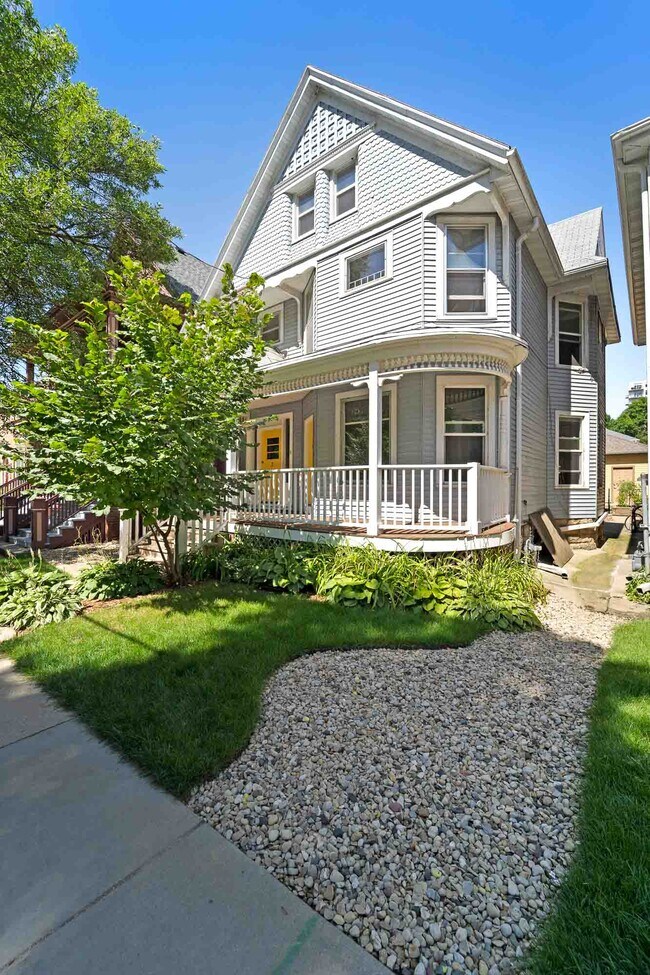 Photo - 322 W Wilson St Unit 2