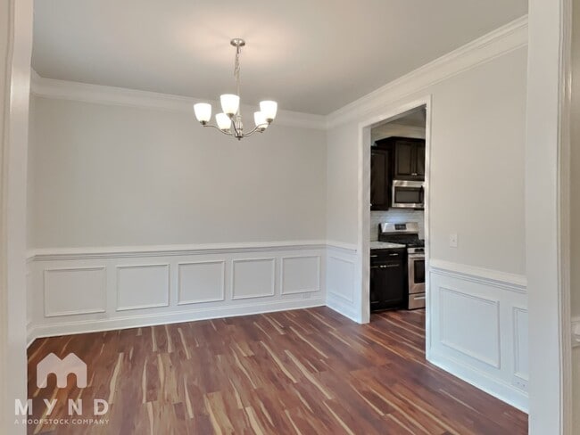 Photo - 7377 Birchshire Dr House