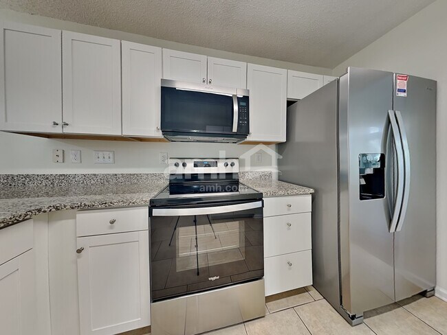 Photo - 8616 Warwick Crest Ln