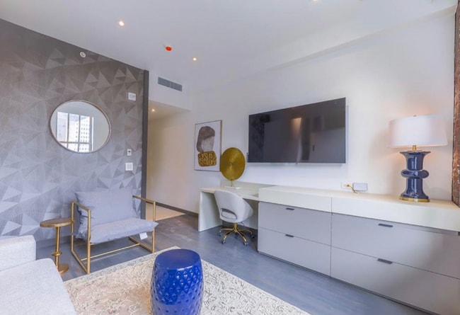 Photo - 810 Broad St Unit 806