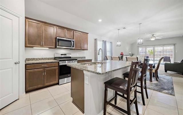 Photo - 636 Lazy River Dr