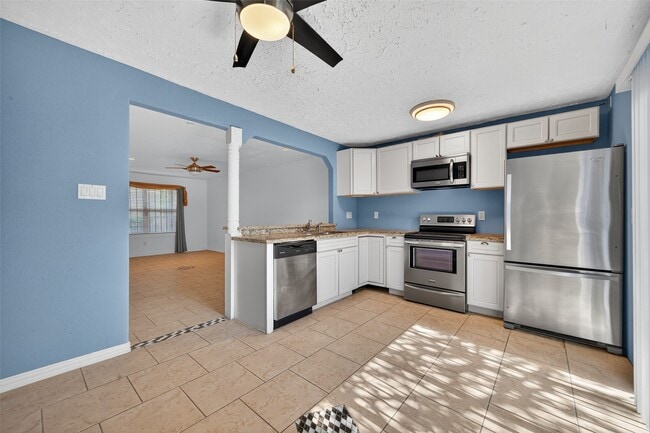 Photo - 1701 Upland Dr Unit 184