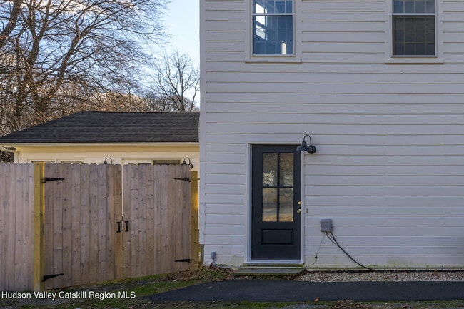 Photo - 1 William St