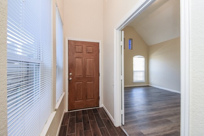 Photo - 7542 Autumn Sun Dr