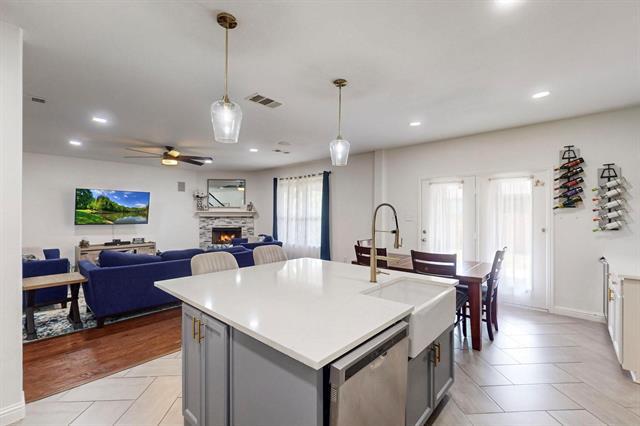 Photo - 4260 Doe Creek Trail