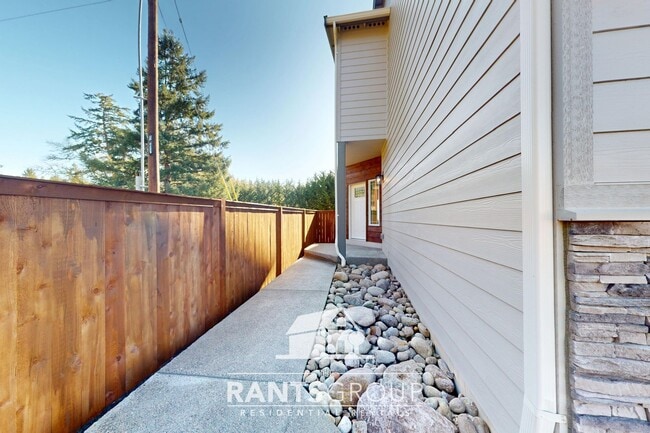 Photo - Leah's Landing