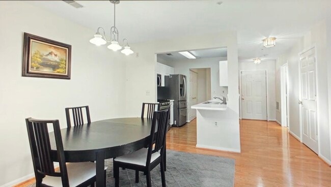 Photo - 10018 Vanderbilt Cir Unit 4-12