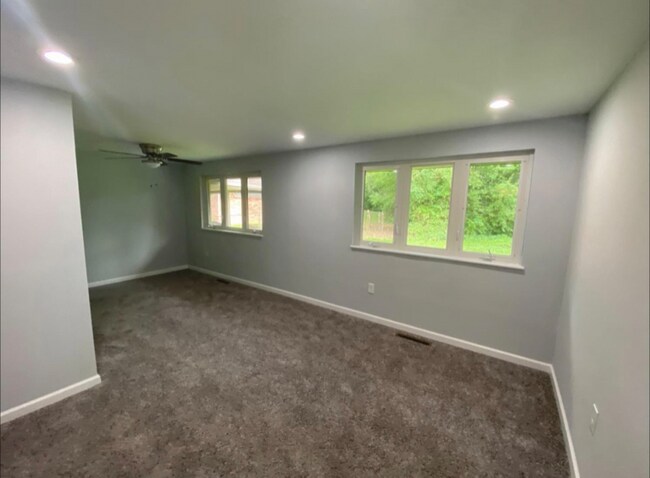 Photo - 11143 Hawk St