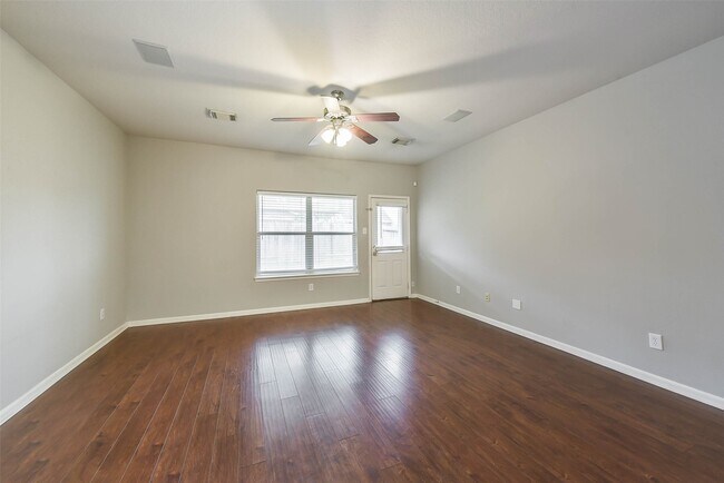 Photo - 1219 Colonial Manor Dr