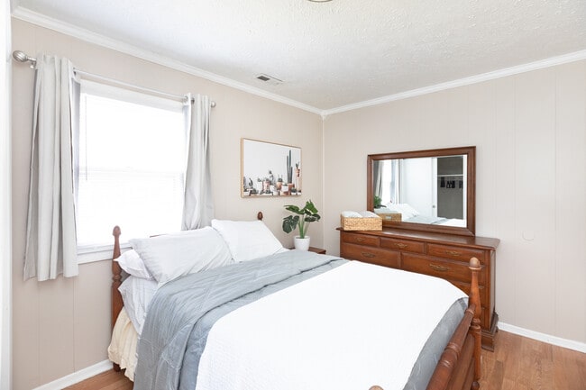 Photo - 6012 Old Coach Rd