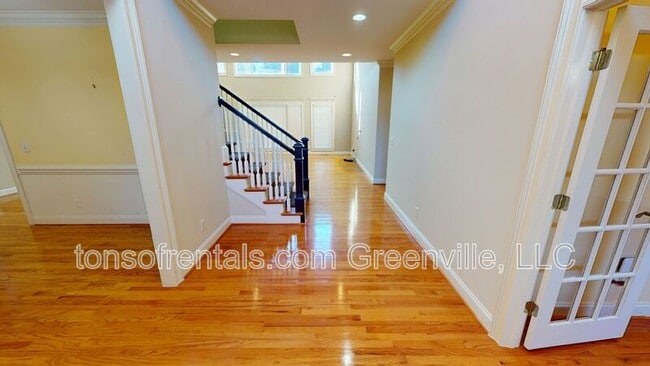 Photo - 20 Steadman Way