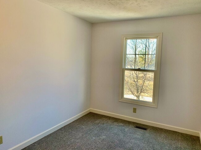 Photo - 3 Bed / 2 Bath Townhome -  Welcome Home to...