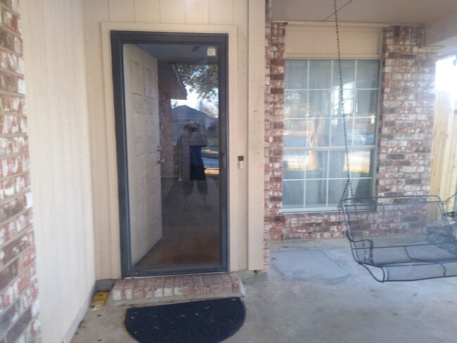 Building Photo - 415 Valley Mills Dr Rental