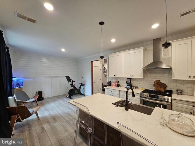 Photo - 470 Waterfords Edge Ct