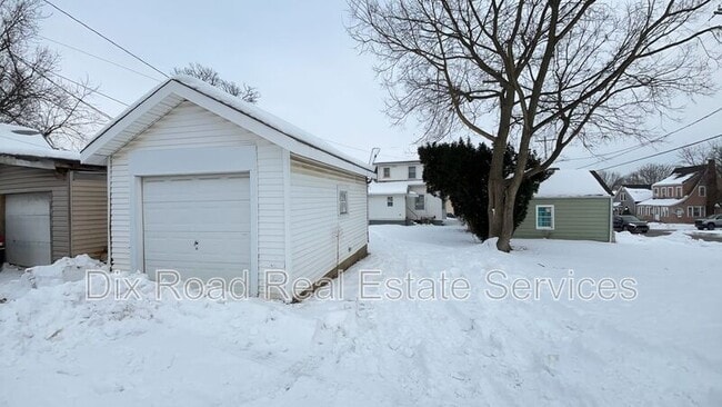 Photo - 703 N D St