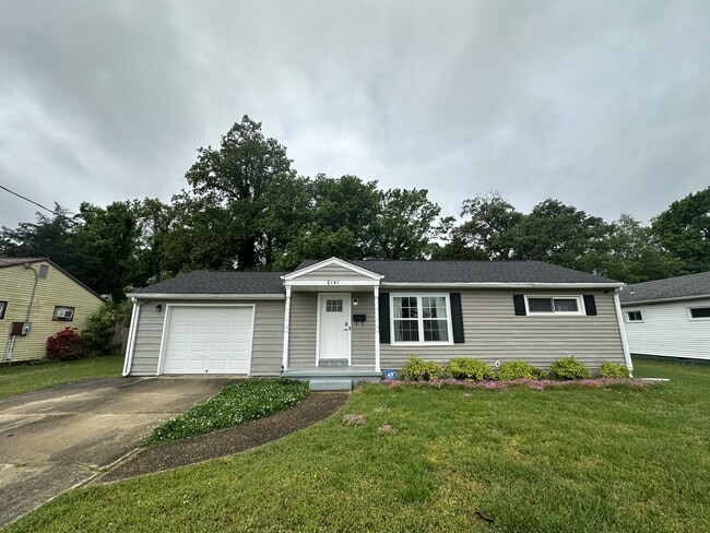 Building Photo - 2141 Jeffrey Dr
