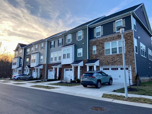 Photo - 1344 Hawk Hollow Dr