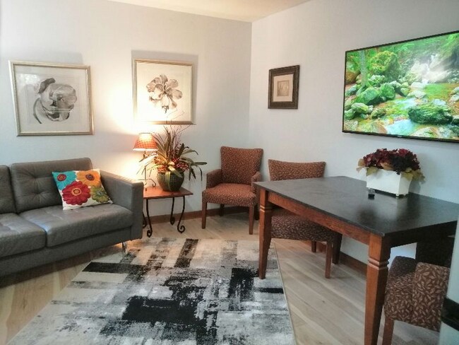 Photo - 309 Warner Milne Rd Unidad B