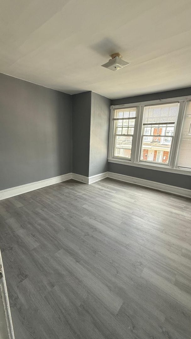 Photo - 5328 Hadfield St