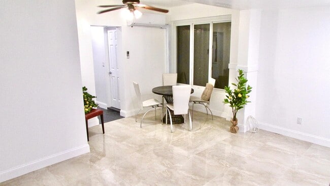 Photo - 821 N 12th Ave