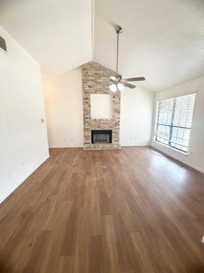 Building Photo - 728 W San Antonio St
