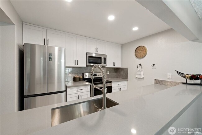 Photo - 6858 139th Ave NE Unit 708