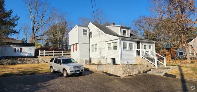 Building Photo - 101 Main St Rental