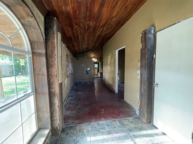 Photo - 4920 W 34th St