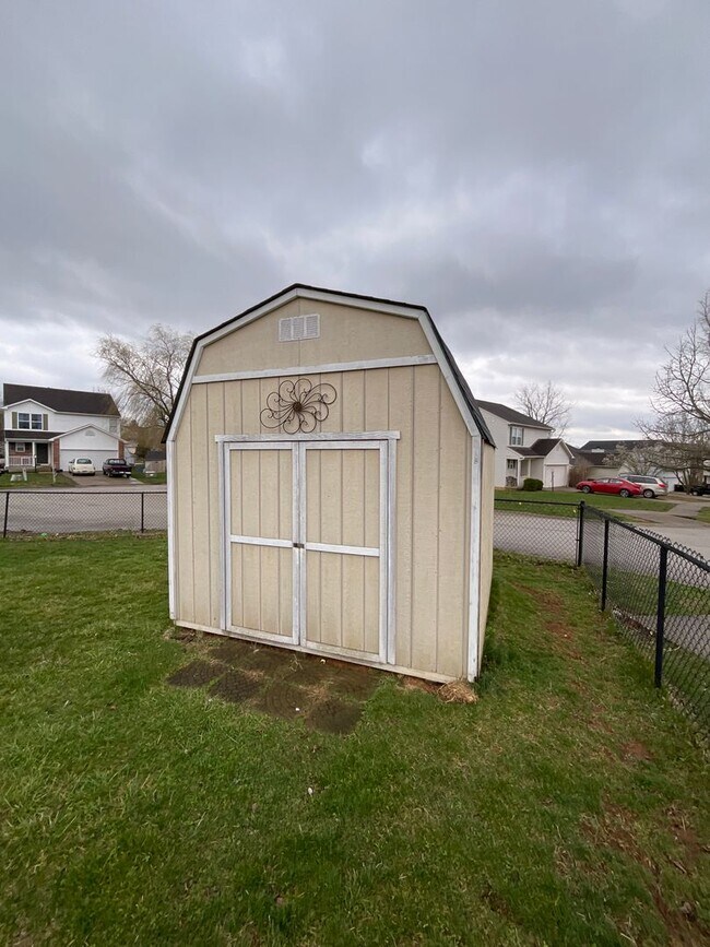 Photo - 3 Bedroom 2 Bathroom House Available