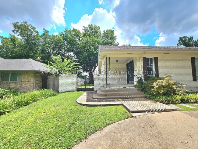 Photo - 5019 S Joplin Ave