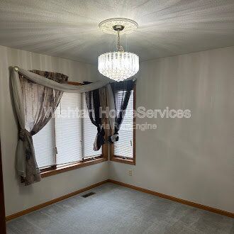 Photo - 948 Oakview Dr