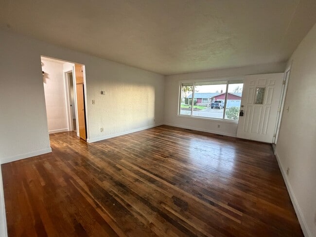 Photo - 3 Bedroom 1 Bath single story home