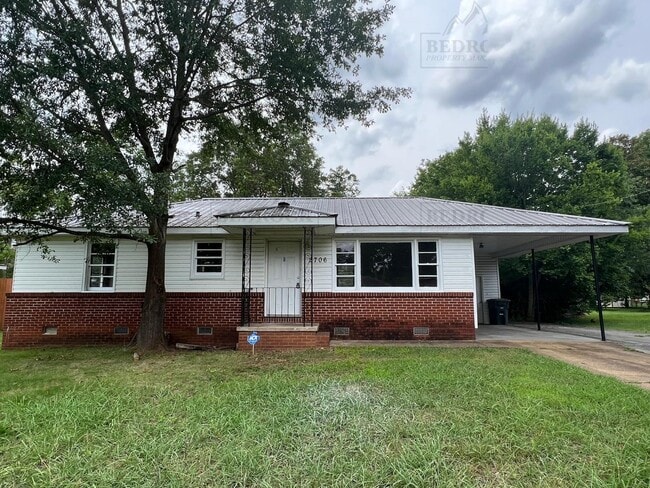 Building Photo - 2706 Norton Ave NW