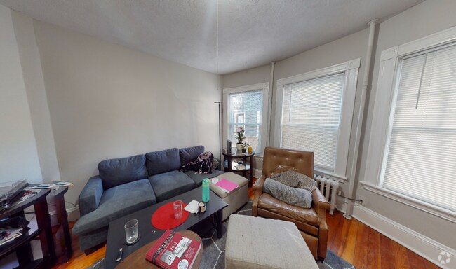 Building Photo - 5 Eustis St Unit 1R Rental