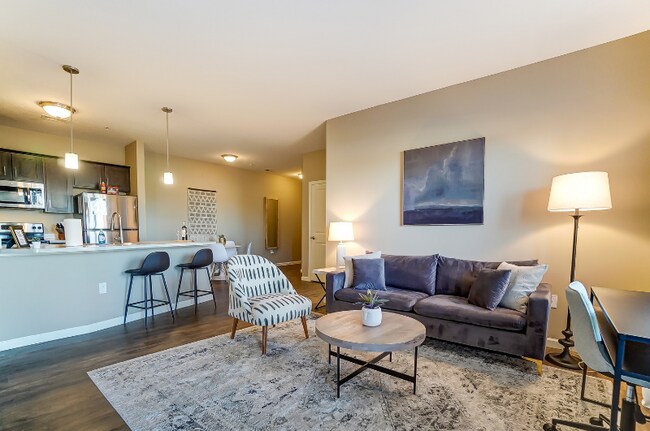 Photo - 4784 Holmes St