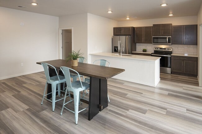 Photo - Howard Lofts