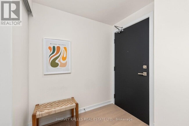 Photo - 840 St Clair Ave W Unit 803