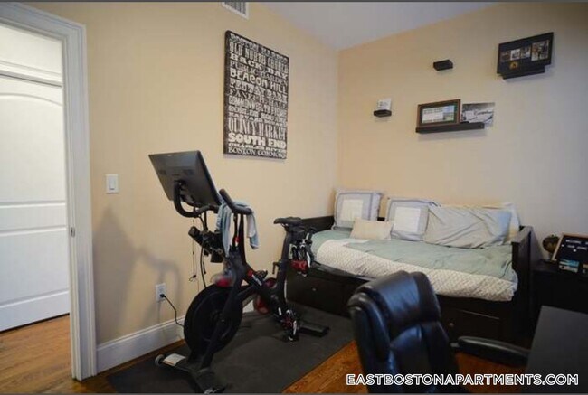 Photo - 249 Lexington St Unit 2