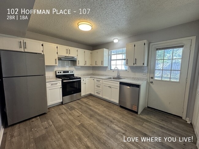 Photo - 102 Hoffman Pl