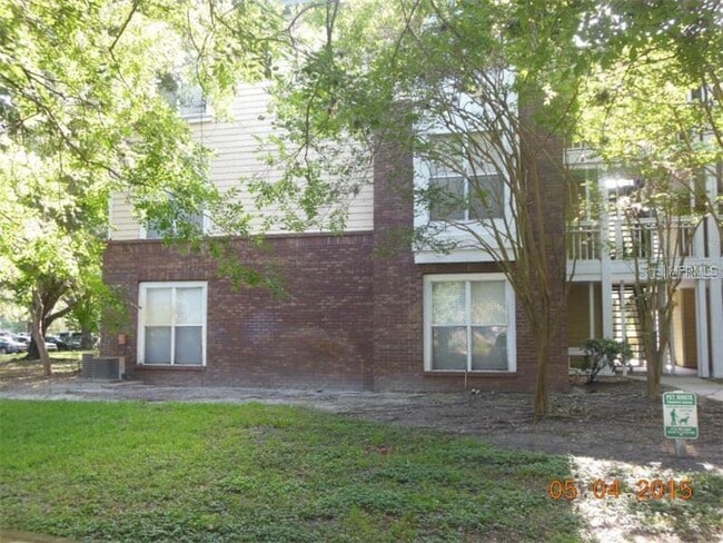 Building Photo - 10020 Strafford Oak Ct Unit 901