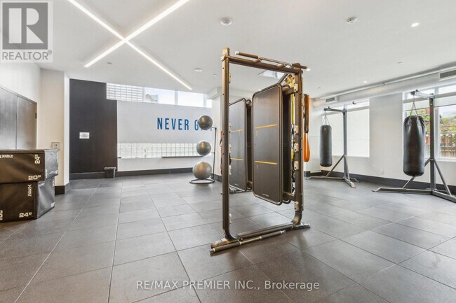 Photo - 55 Duke St W Unit 1709