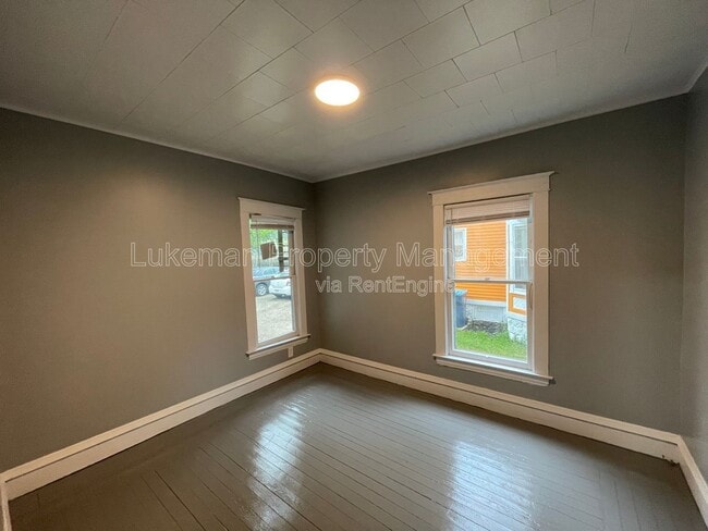 Photo - 720 Oak St Unit 1