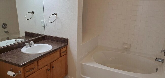 Photo - 2450 Windrow Dr Unit D202