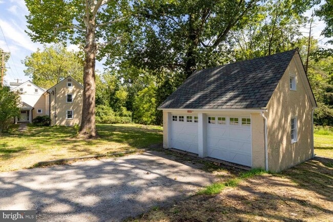 2315 Hickory Rd