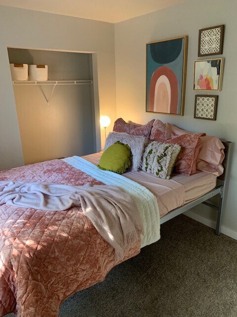 Photo - Pilots Pointe Apartments